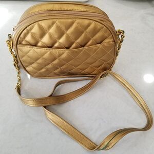 Jaqueline Ferrar gold leather Crossbody purse